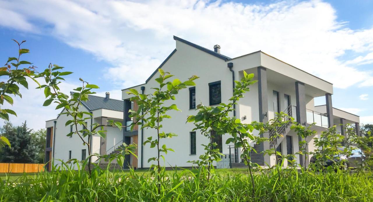 Apartma Mariposa บานอฟซี ภายนอก รูปภาพ